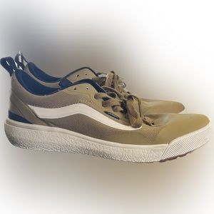 Van’s Mens 9.5 / Women’s 11 UltraRange, UltraCush